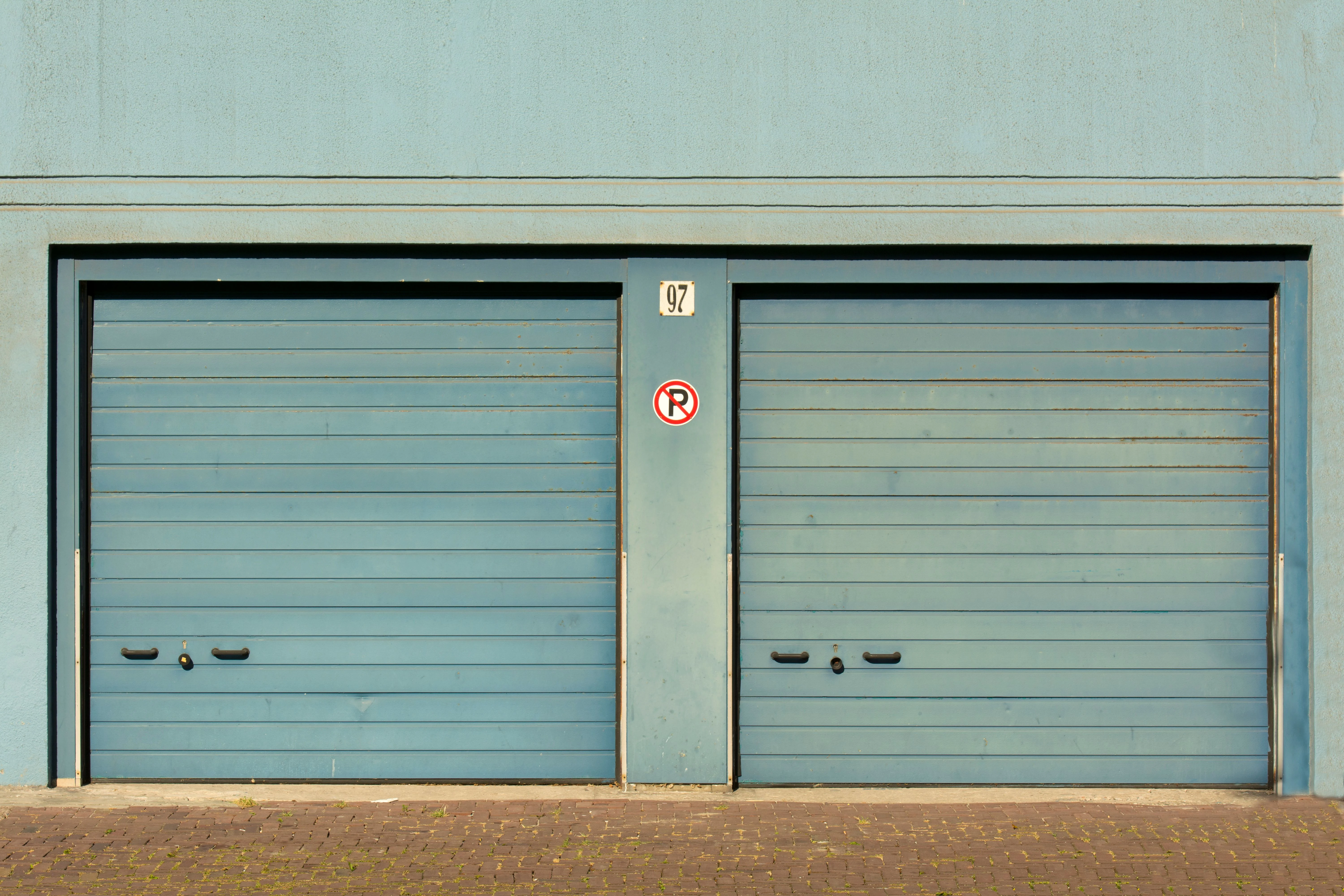 Residential garage door in Beaumont